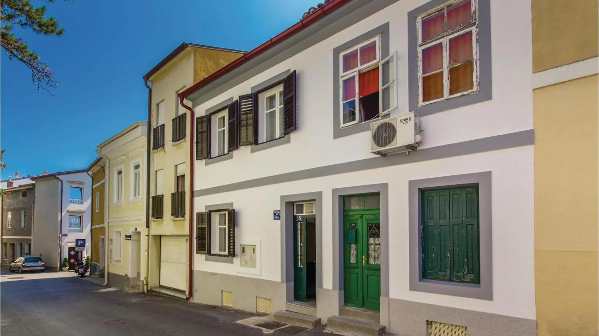 Сasa de vacaciones 2 Bedroom Beautiful Home In Selce