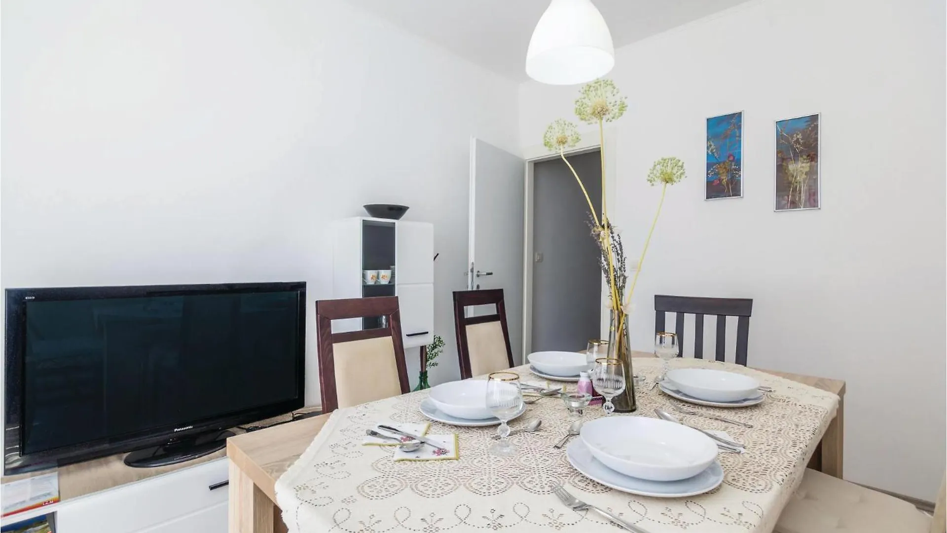 Сasa de vacaciones 2 Bedroom Beautiful Home In Selce