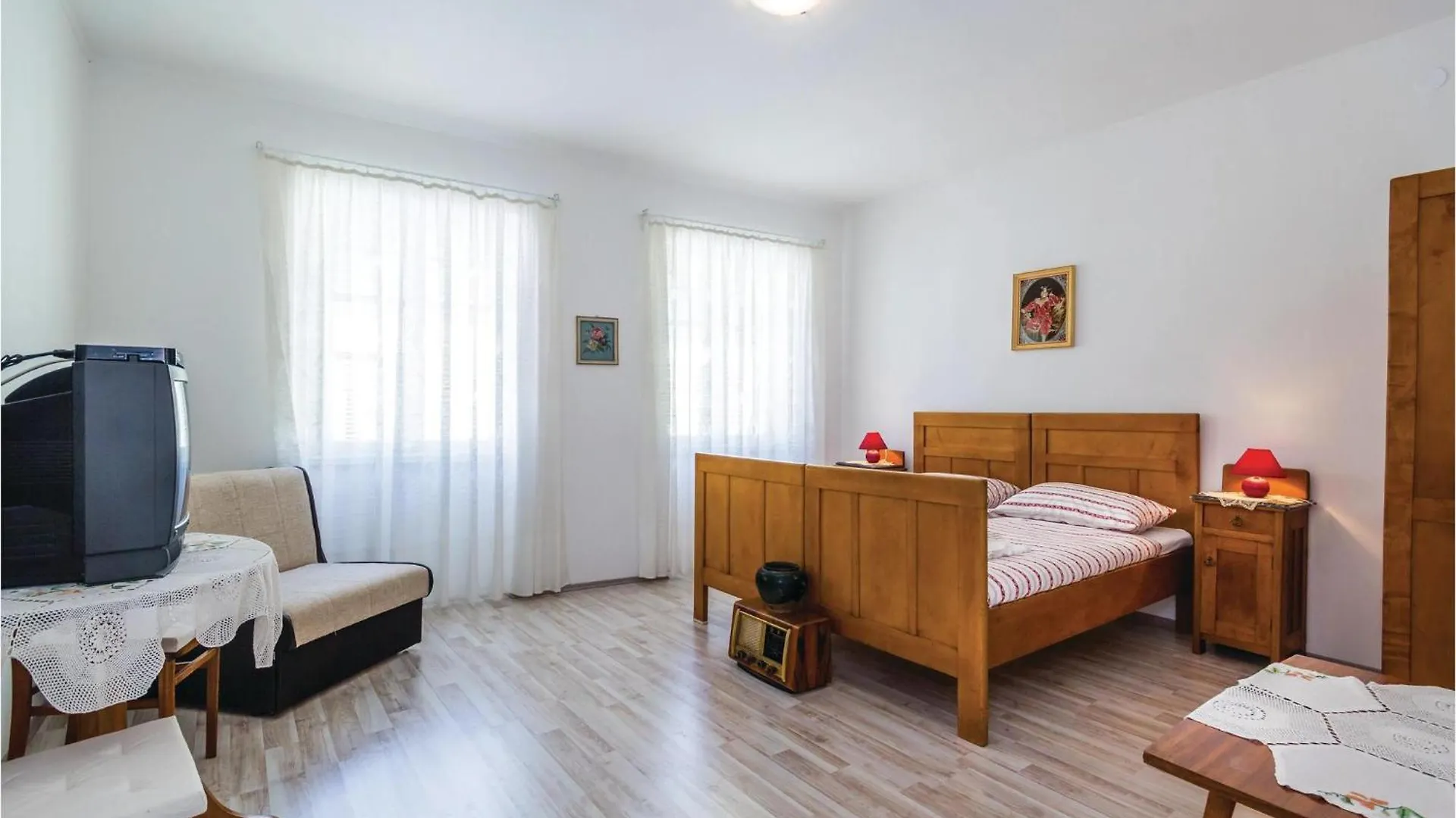 Holiday home 2 Bedroom Beautiful Home In Selce